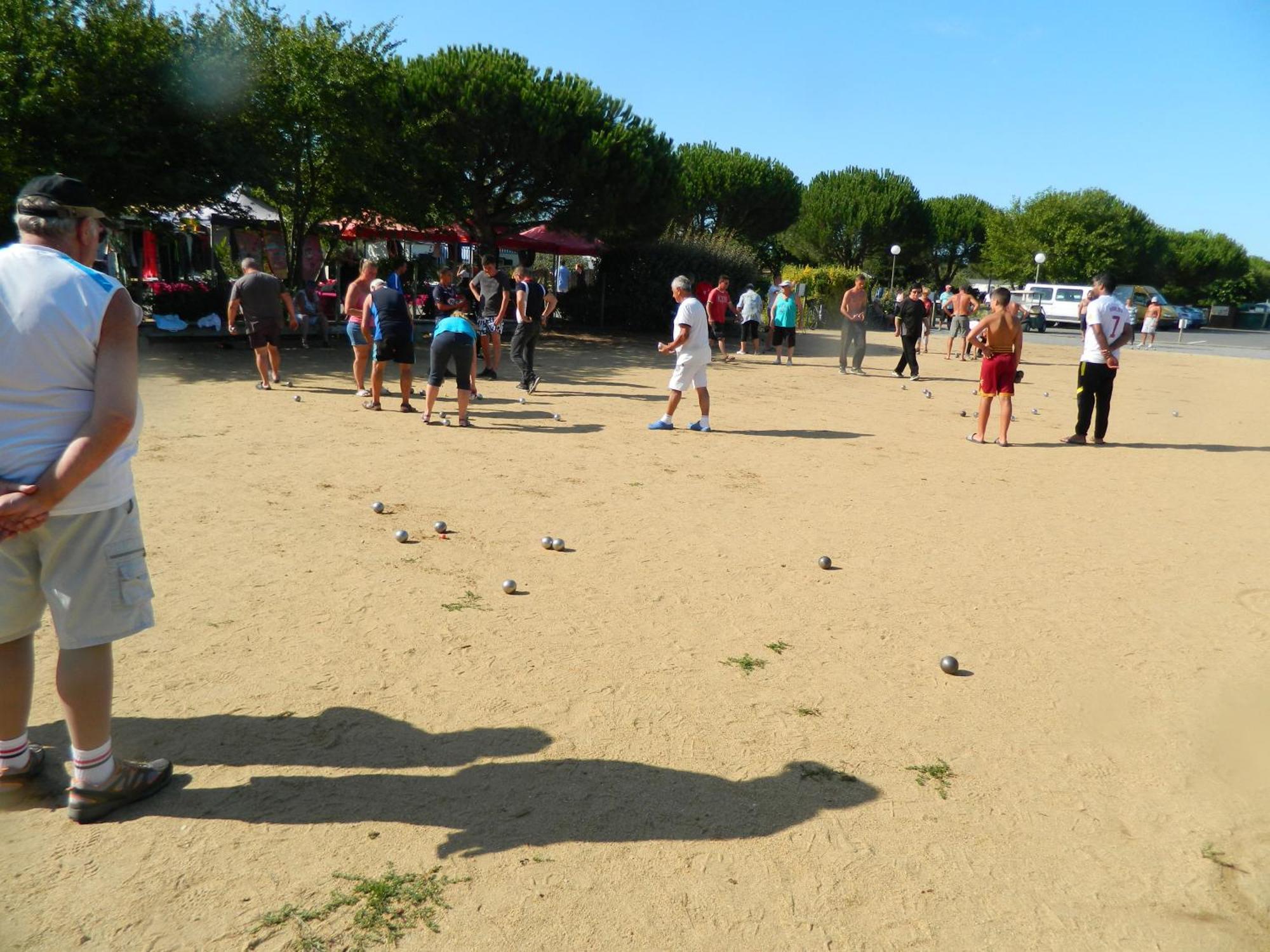 Camping Le Ragis Challans Exterior photo
